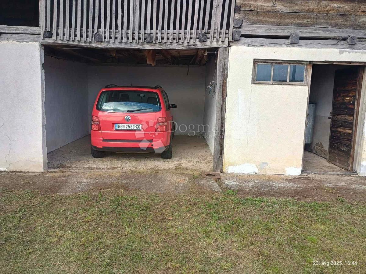 Casa Gornji Kukuruzari, Donji Kukuruzari, 51.948m2