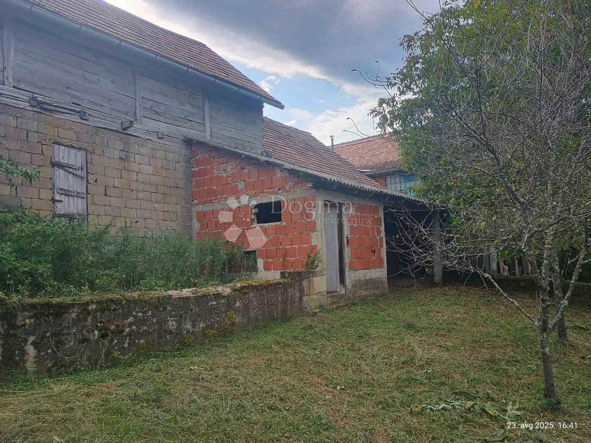 Casa Gornji Kukuruzari, Donji Kukuruzari, 51.948m2