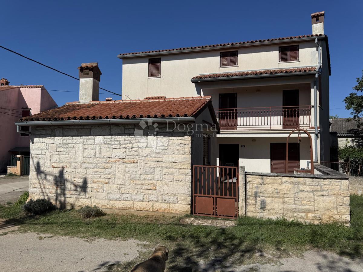 Casa Cokuni, Marčana, 247m2