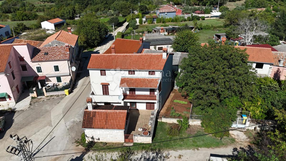 Casa Cokuni, Marčana, 247m2