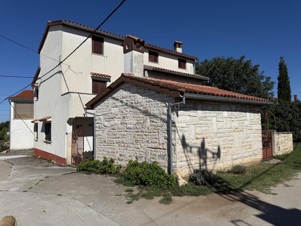 Casa Cokuni, Marčana, 247m2