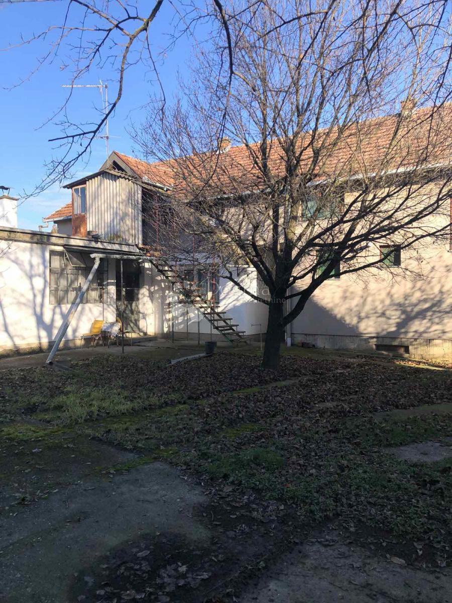 Casa Sajmište, Vukovar, 147m2