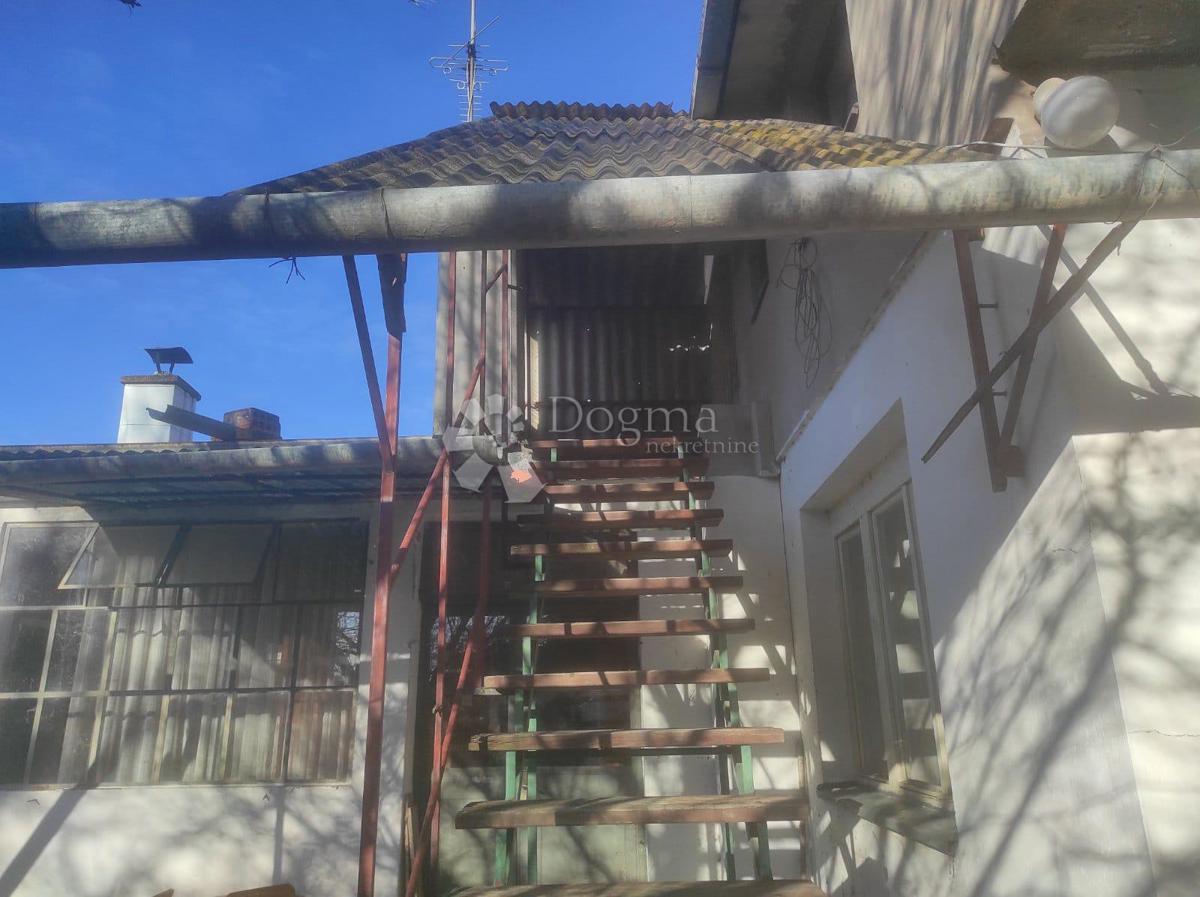 Casa Sajmište, Vukovar, 147m2