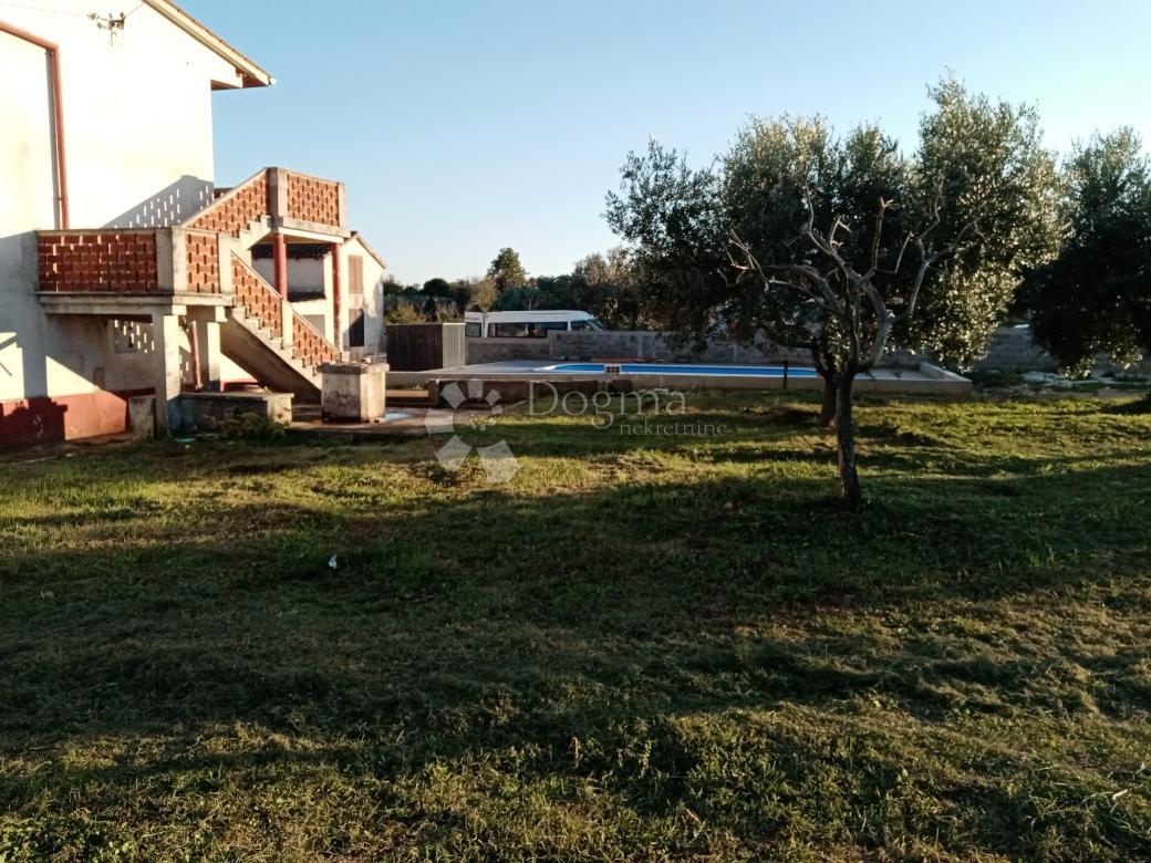 Casa Rakalj, Marčana, 280m2