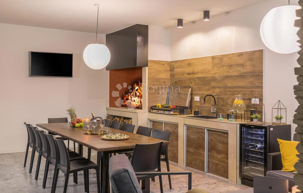 Casa Svetvinčenat, 308m2