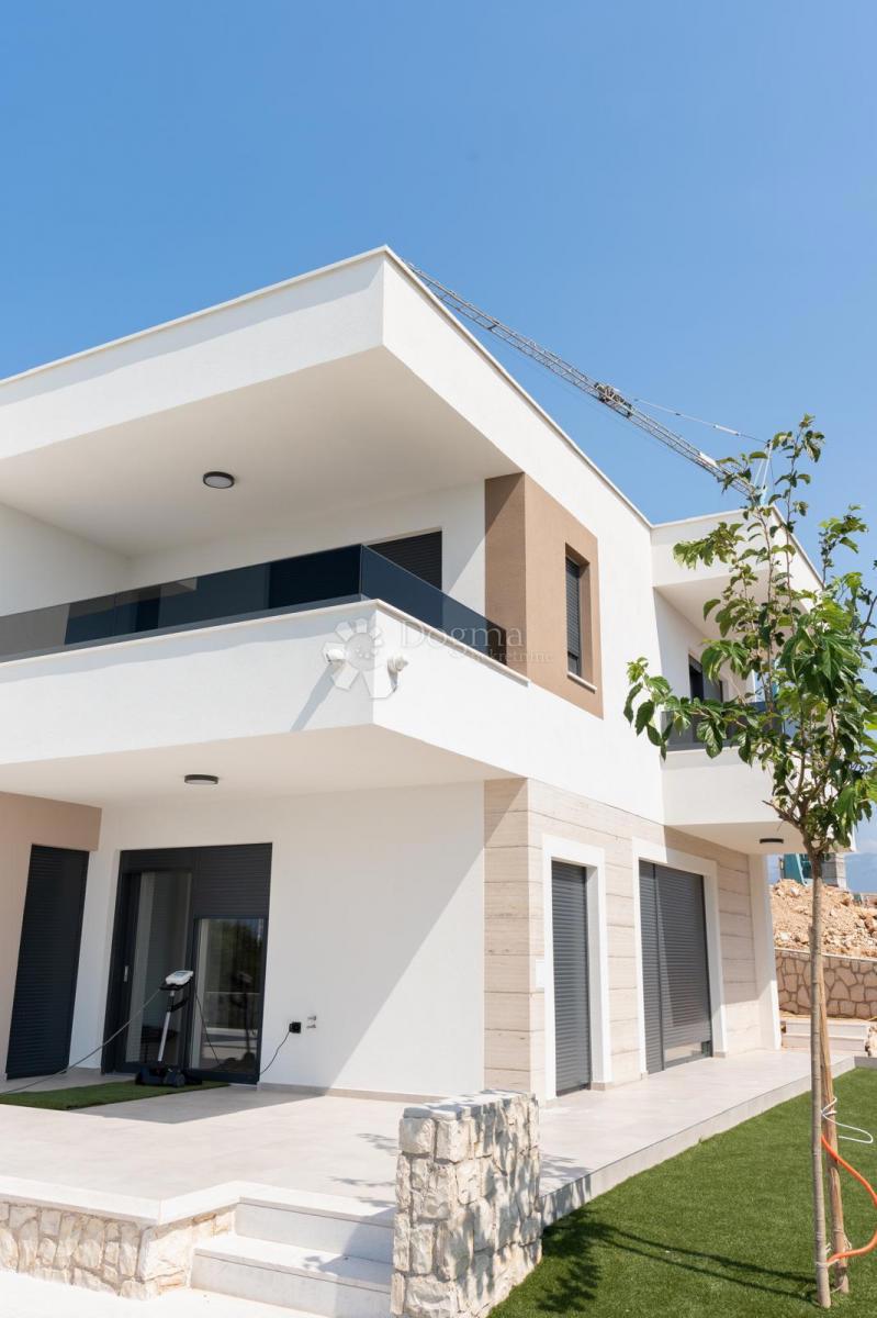 Casa Novalja, 238,96m2