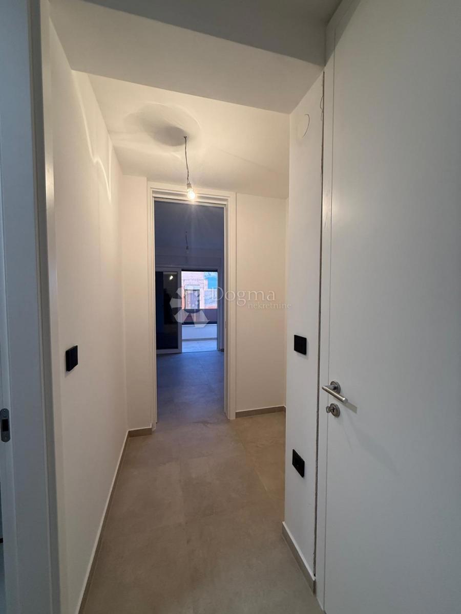 Casa Novalja, 238,96m2