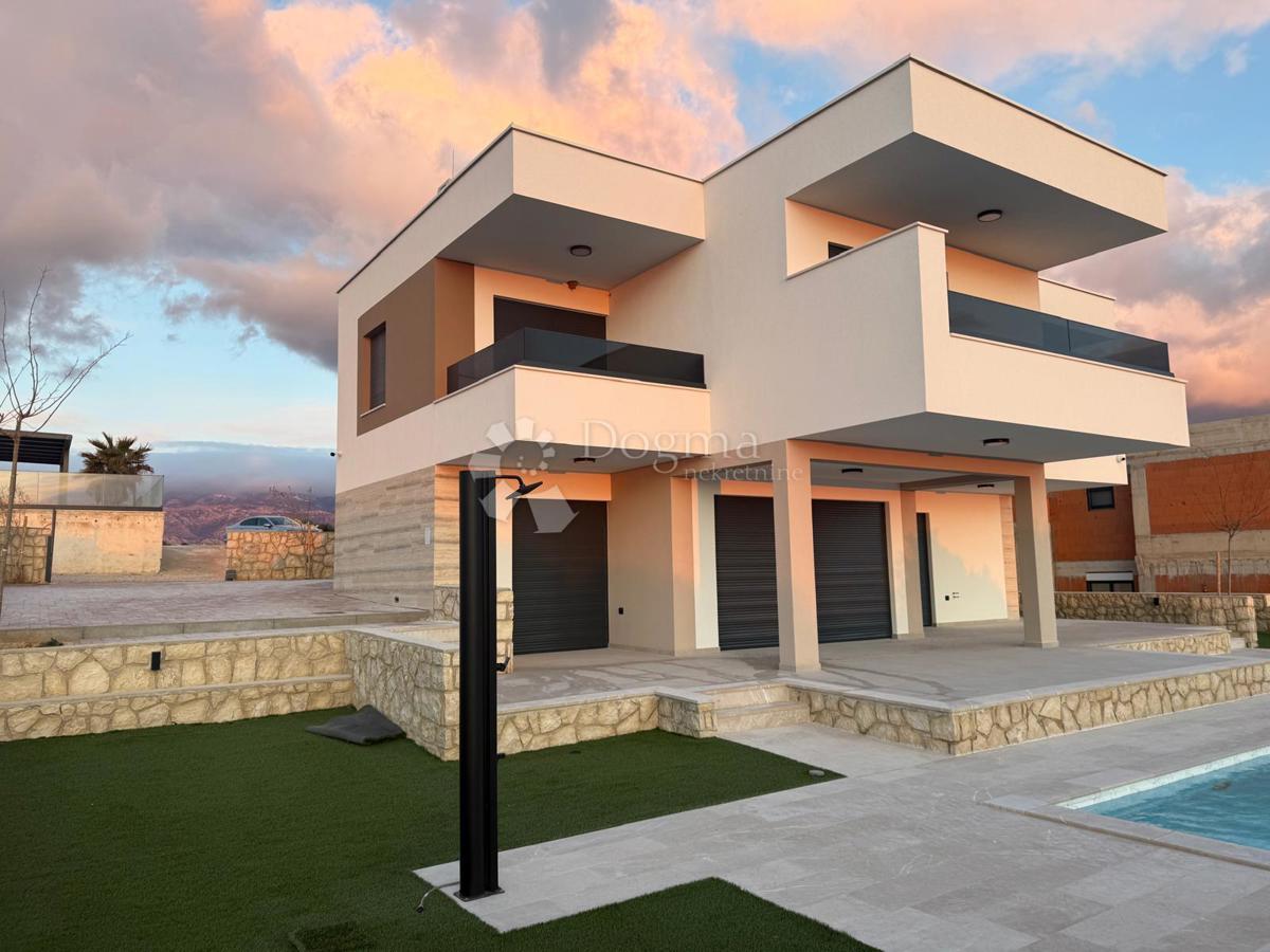 Casa Novalja, 238,96m2