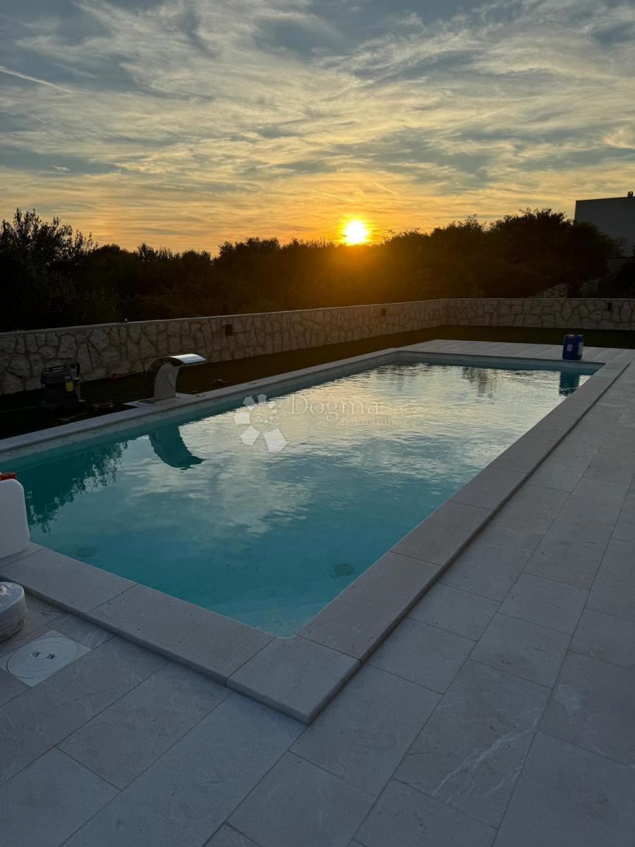 Casa Novalja, 238,96m2