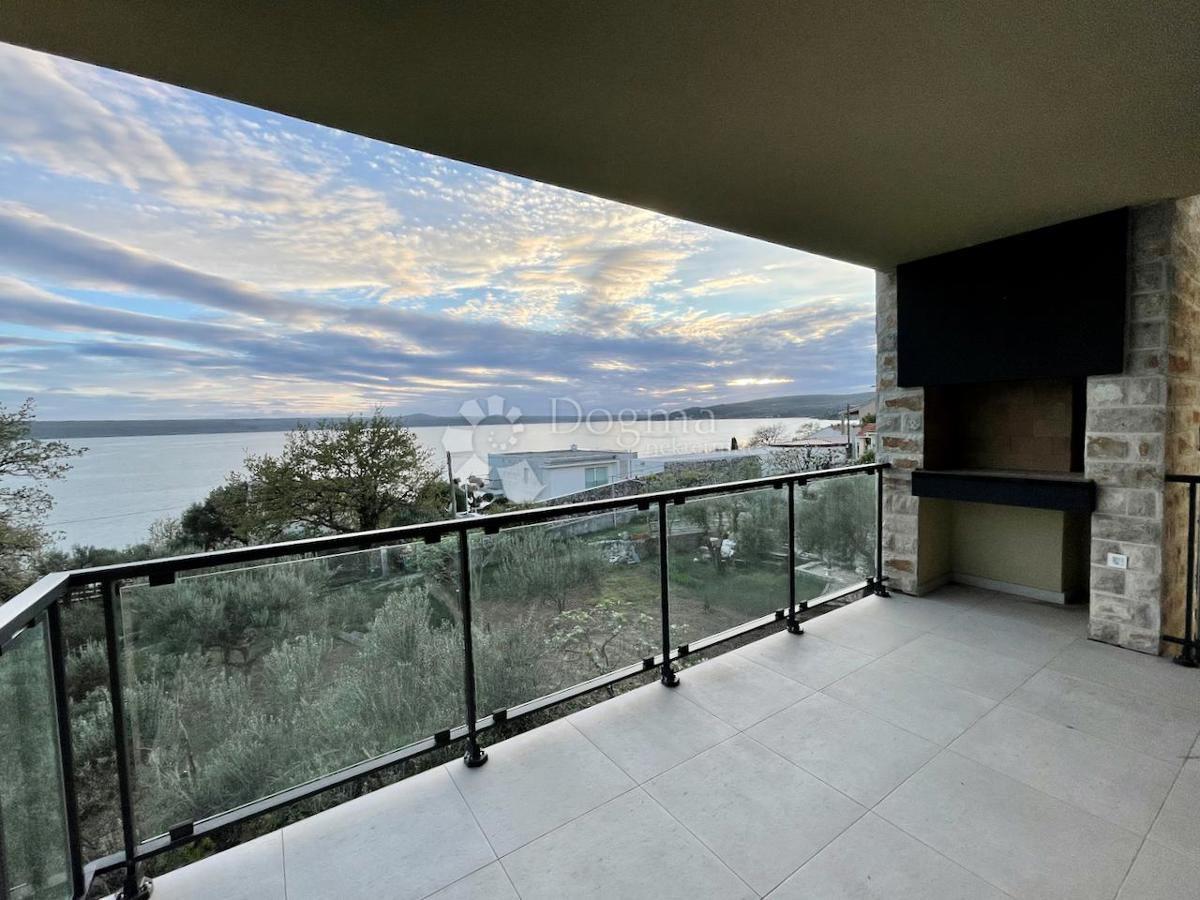 Allogio Maslenica, Jasenice, 72m2