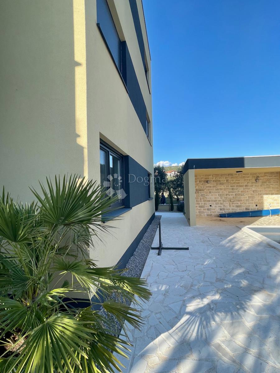 Allogio Maslenica, Jasenice, 72m2