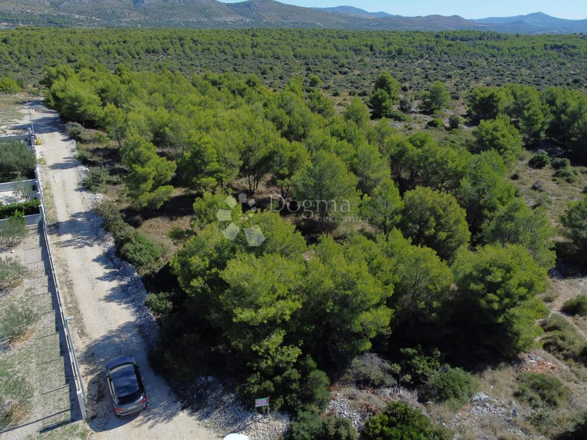BRODARICA - TERRENO EDIFICABILE PER PIÙ EDIFICI RESIDENZIALI