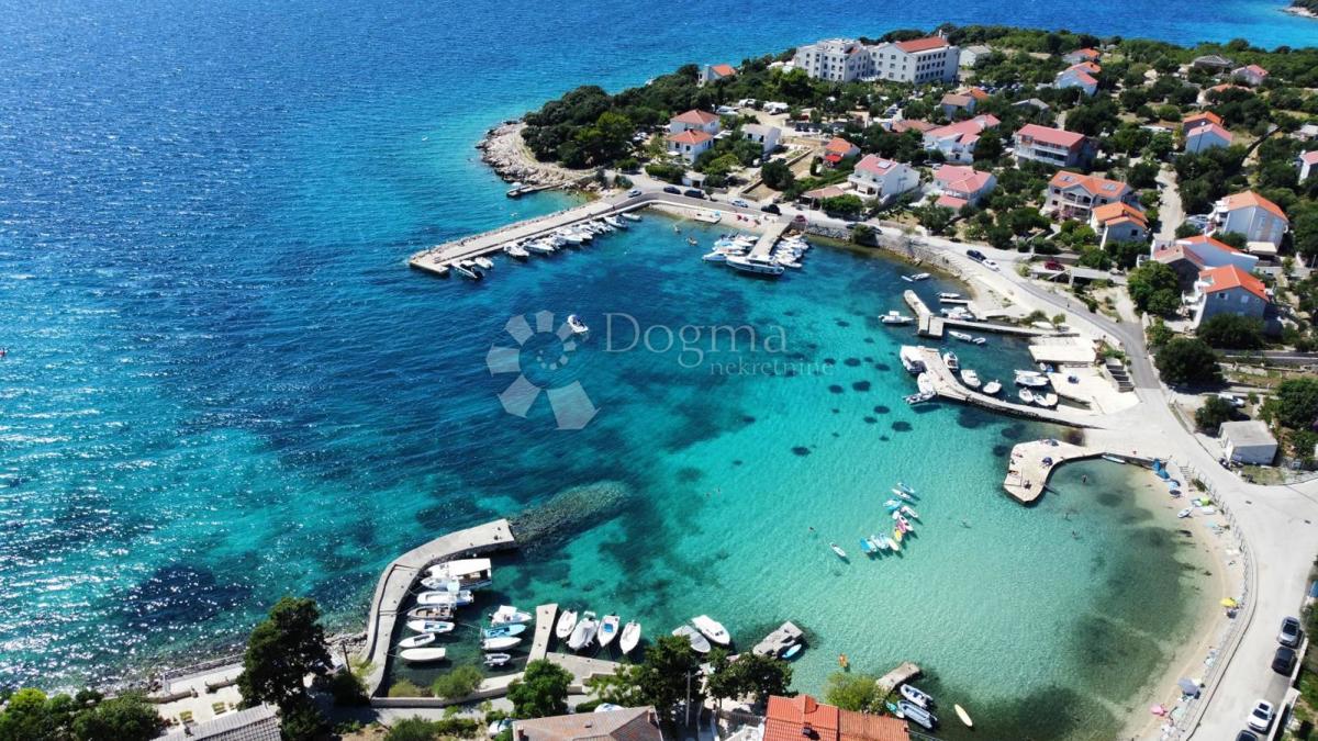 Moderno appartamento al piano terra con piscina e taverna S1 - nuova costruzione sull'isola di Pag