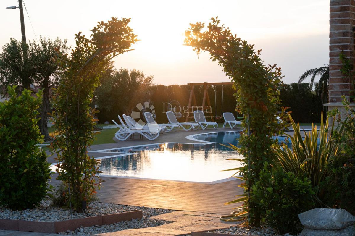 Casa Visočane, Poličnik, 263m2