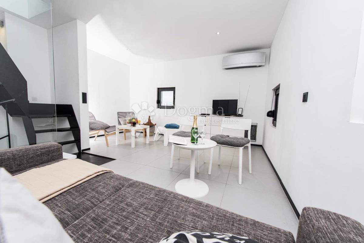 Casa Dragove, Sali, 94,50m2