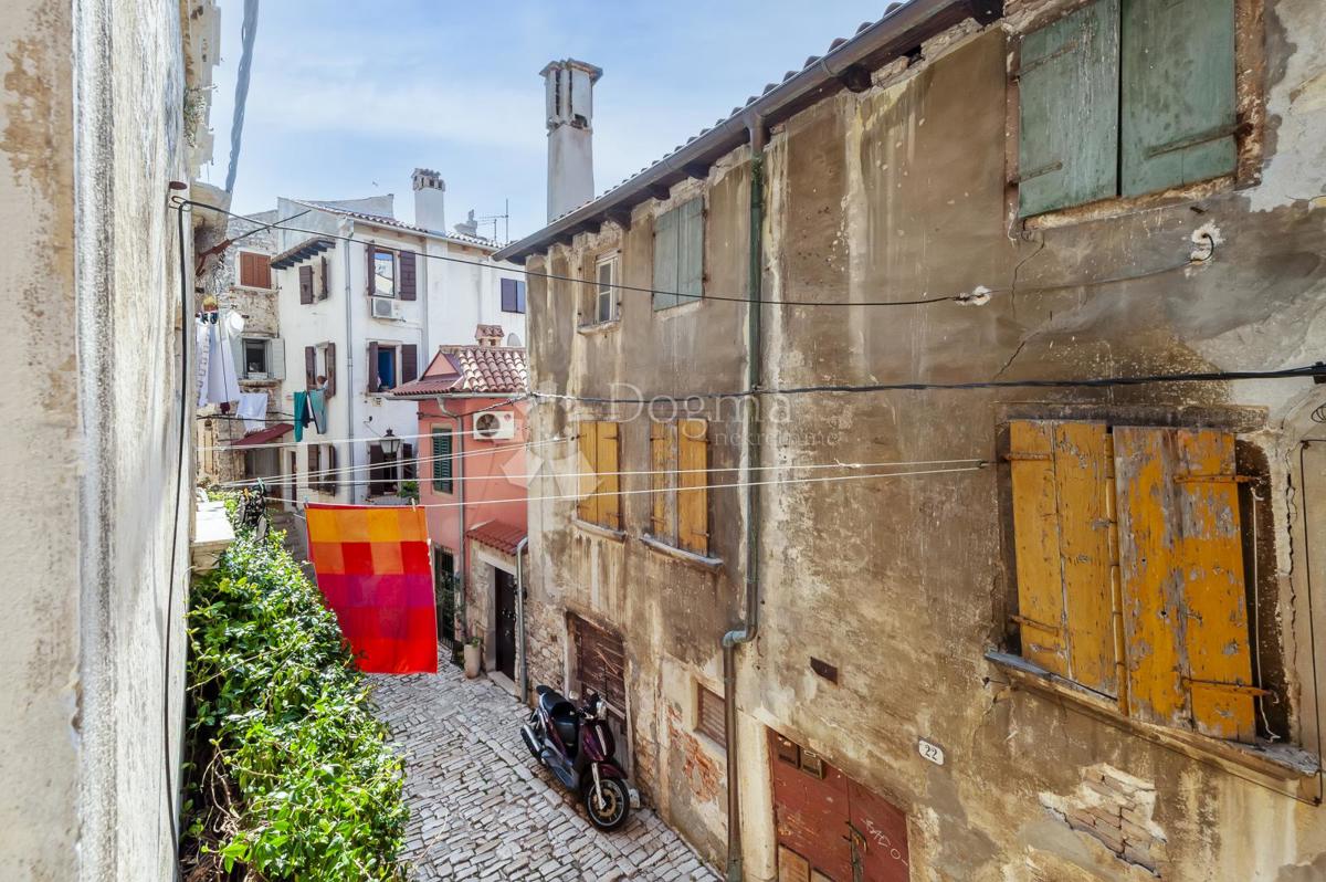 BELLISSIMO APPARTAMENTO NEL CENTRO DI ROVIGNO