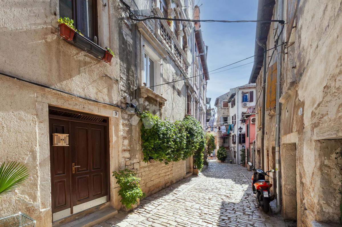 BELLISSIMO APPARTAMENTO NEL CENTRO DI ROVIGNO