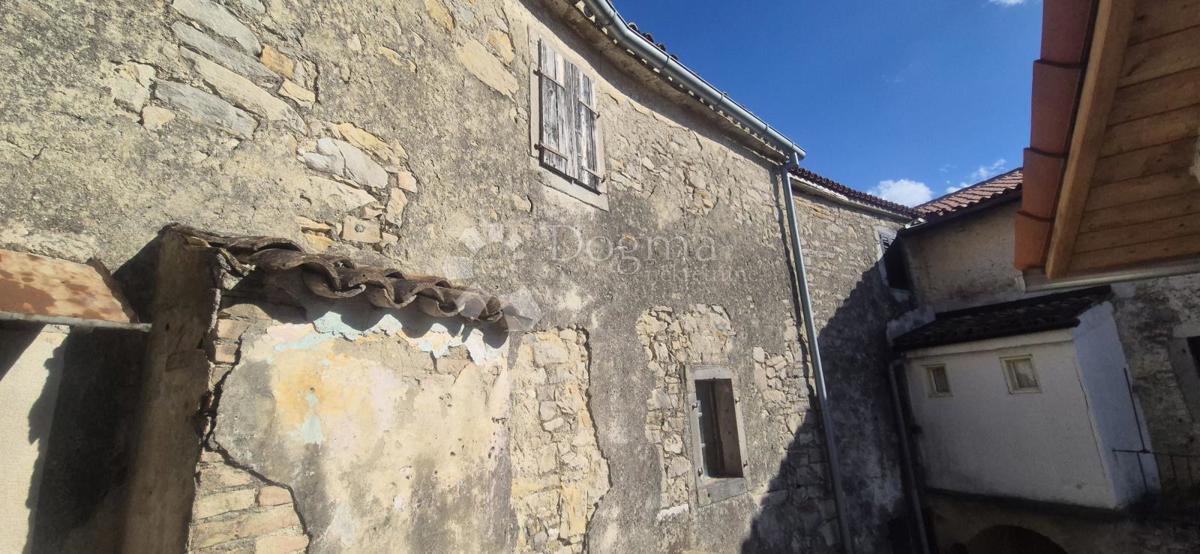 Casa Boljun, Lupoglav, 120m2