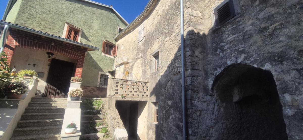 Casa Boljun, Lupoglav, 120m2