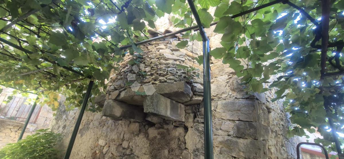 Casa Boljun, Lupoglav, 120m2