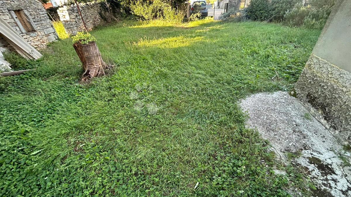 CASA SEMINDIPENDENTE CON GIARDINO - Šišan