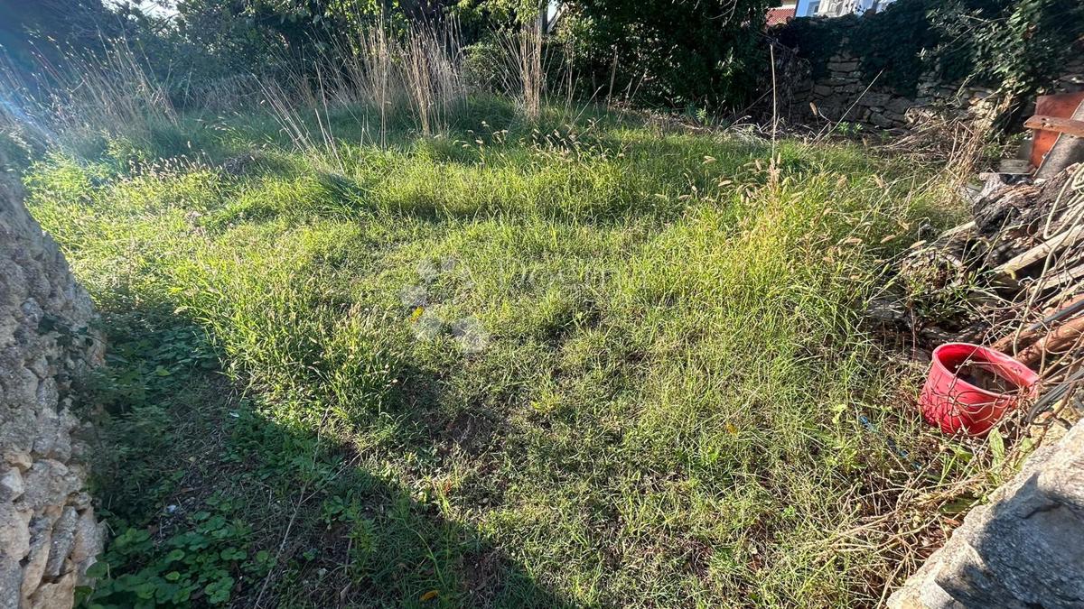 CASA SEMINDIPENDENTE CON GIARDINO - Šišan