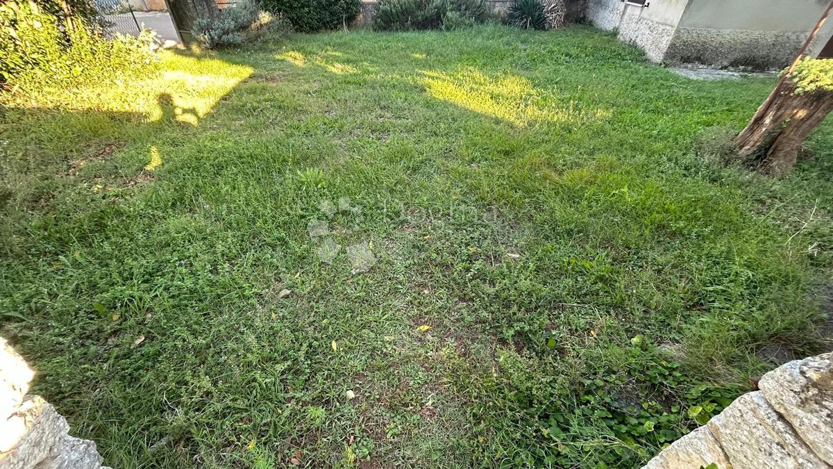 CASA SEMINDIPENDENTE CON GIARDINO - Šišan