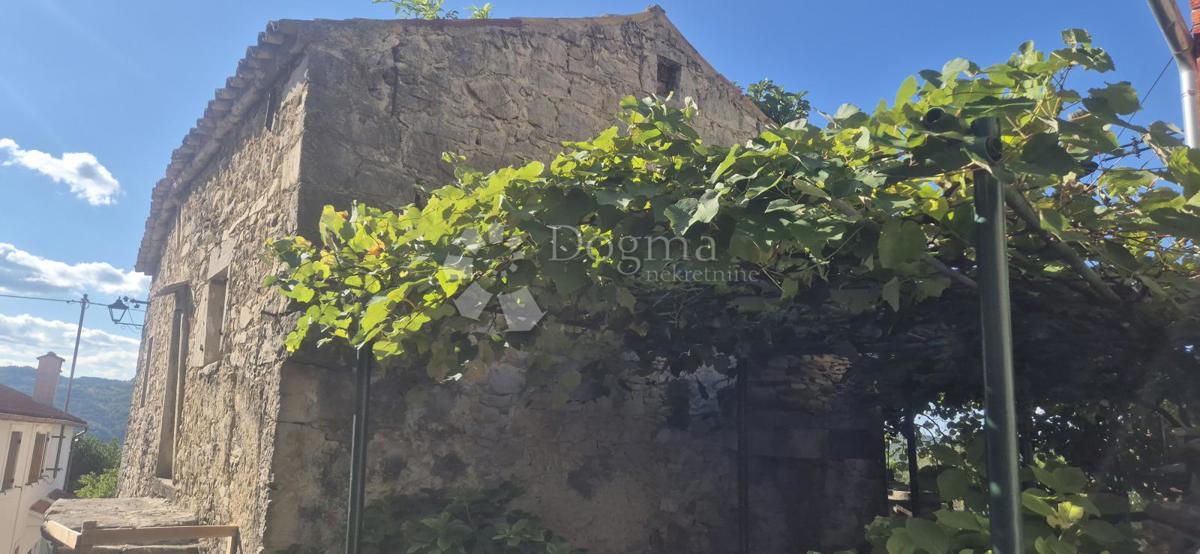 Casa Boljun, Lupoglav, 85m2