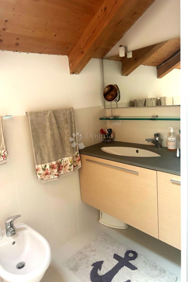 ROVIGNO – fantastico appartamento duplex con vista