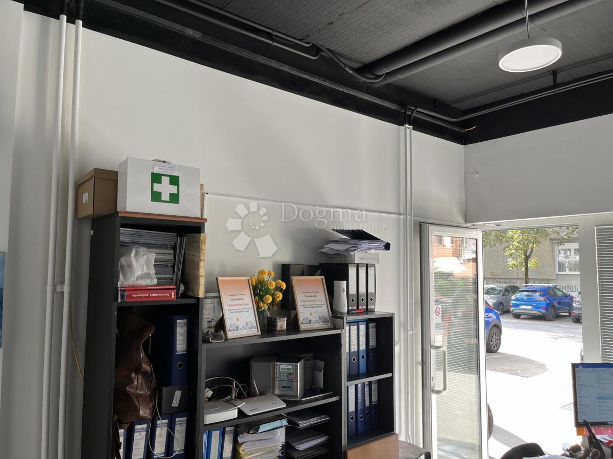 Locale commerciale Malešnica, Stenjevec, 62,09m2