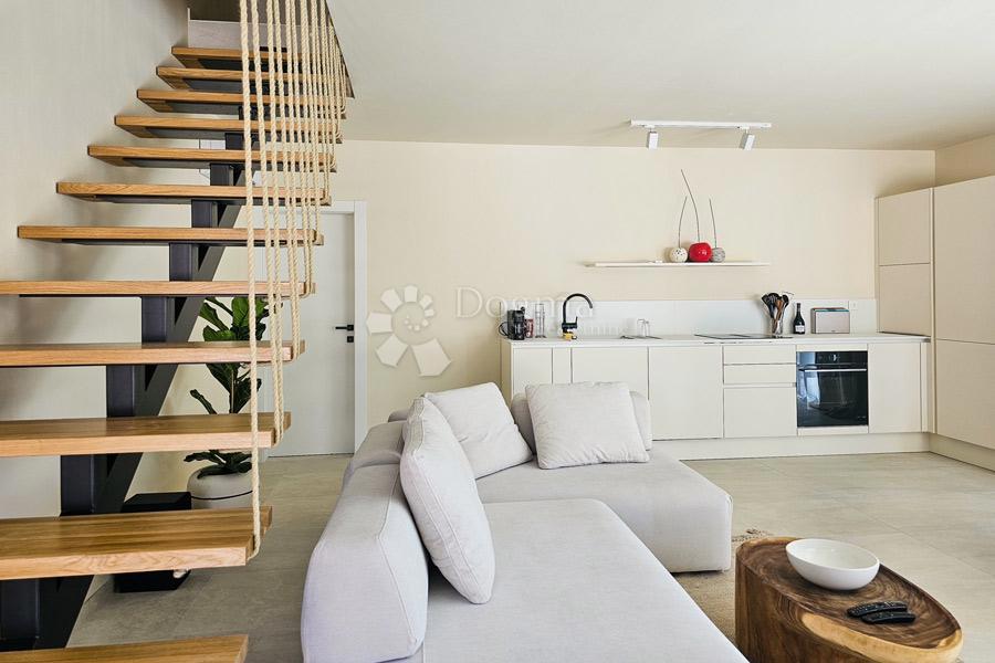 Casa Žman, Sali, 172m2