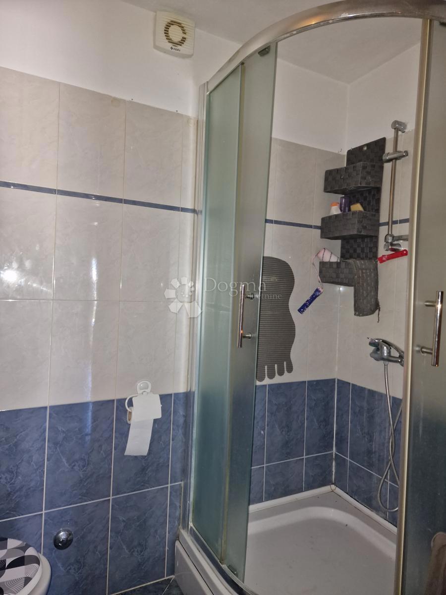 Esclusivo! Grazioso appartamento con galleria a 5 km dal mare