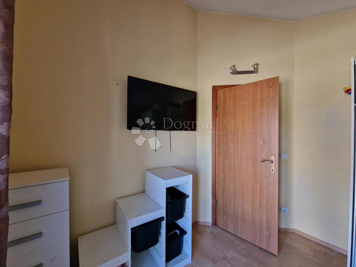 Esclusivo! Grazioso appartamento con galleria a 5 km dal mare