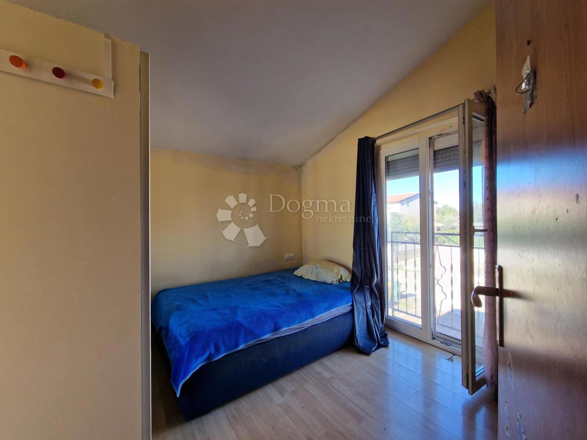 Esclusivo! Grazioso appartamento con galleria a 5 km dal mare