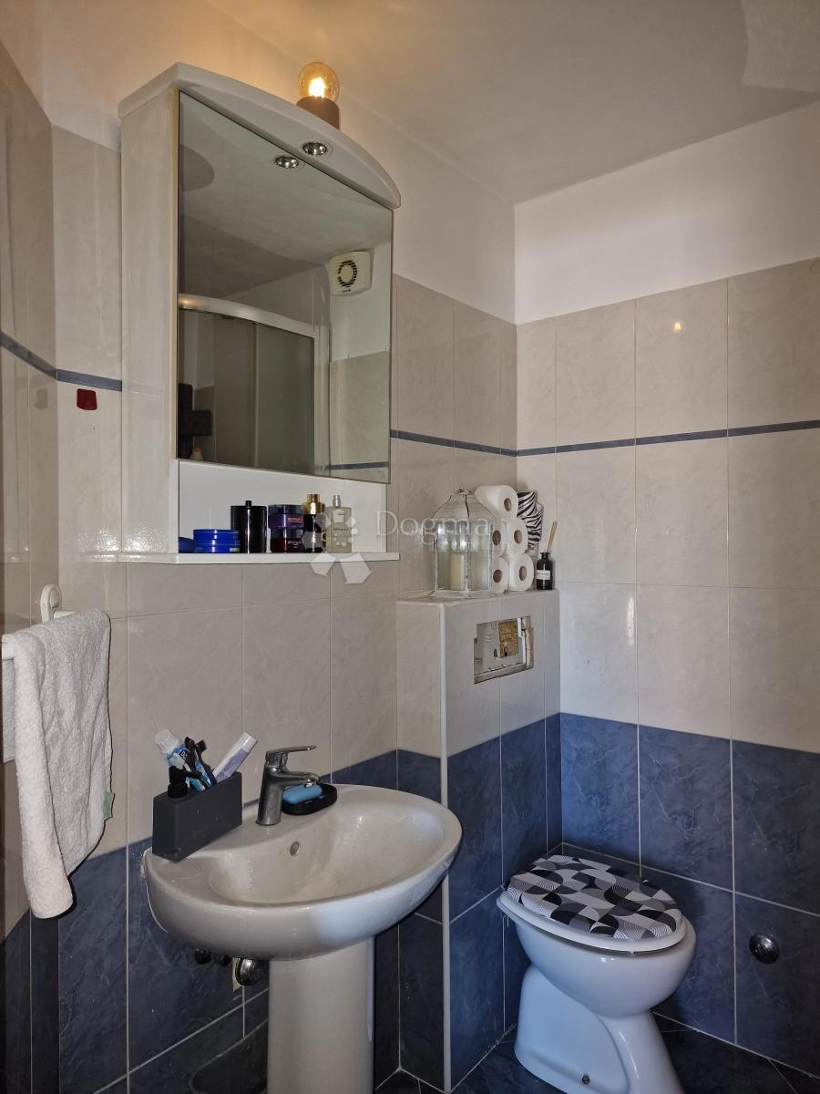 Esclusivo! Grazioso appartamento con galleria a 5 km dal mare