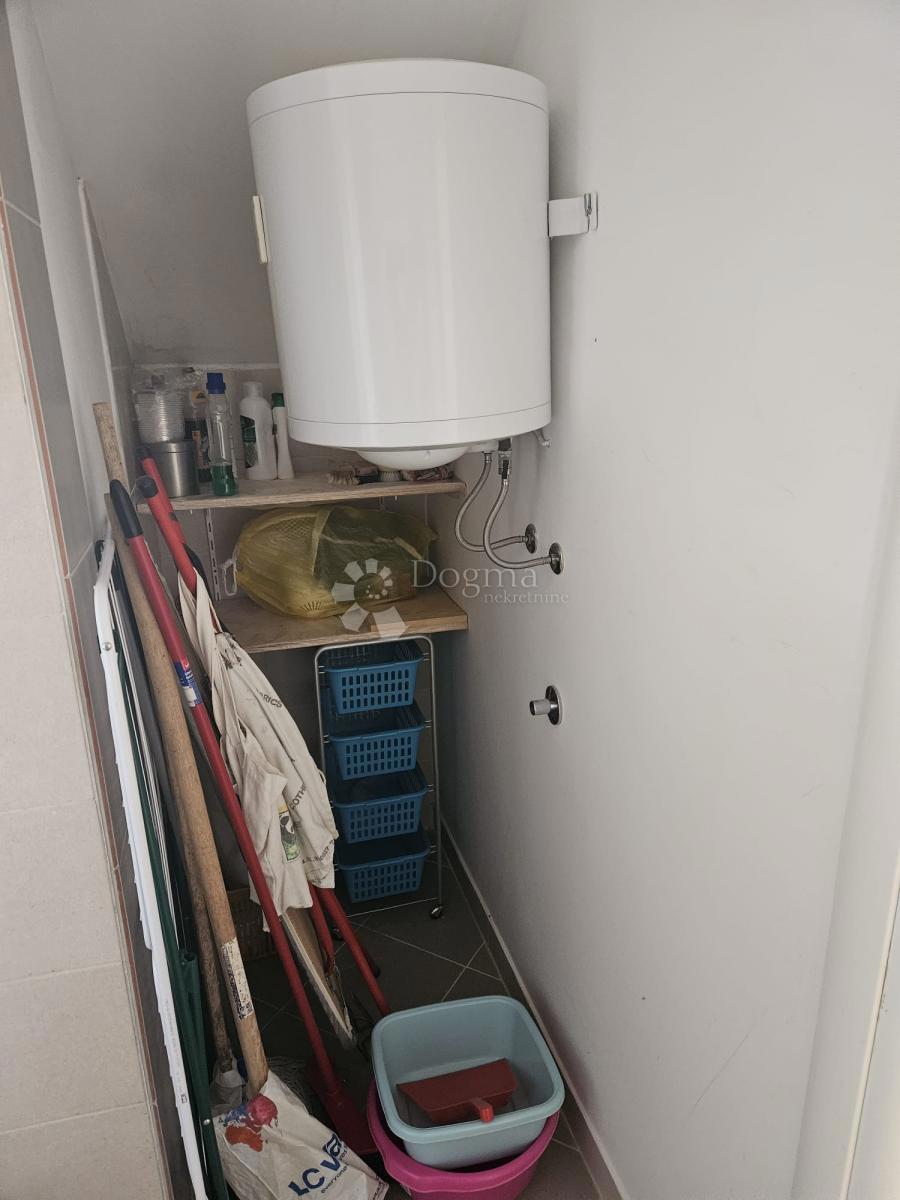 ROGOZNICA - COTTAGE 2ª FILA DAL MARE