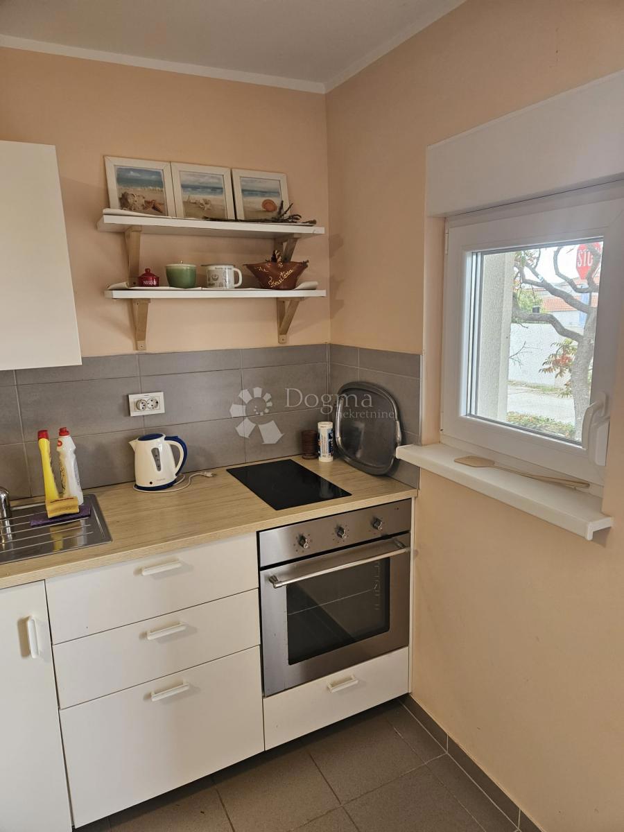 ROGOZNICA - COTTAGE 2ª FILA DAL MARE