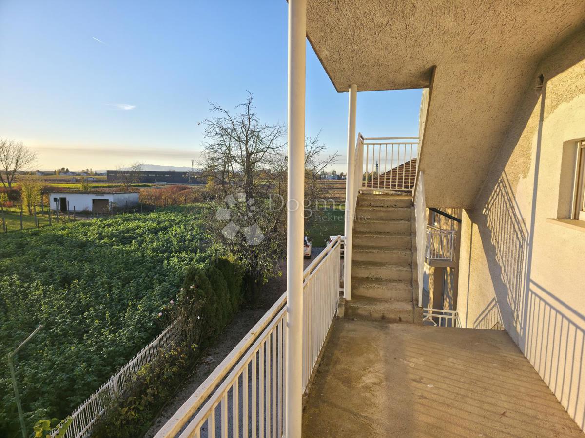 Casa Hrašće Turopoljsko, Novi Zagreb - Zapad, 329m2