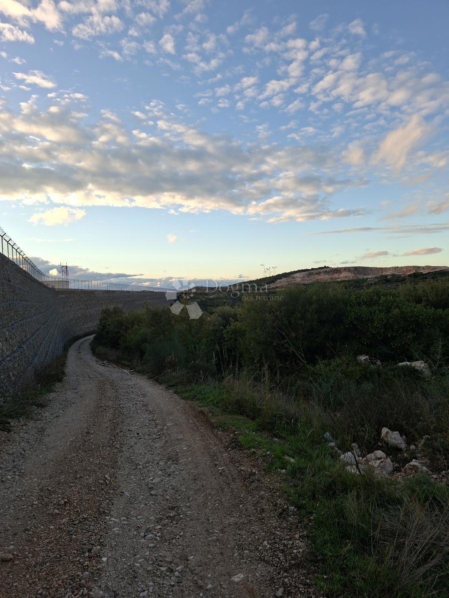 Terreno agricolo Močići, Konavle, 4.460m2
