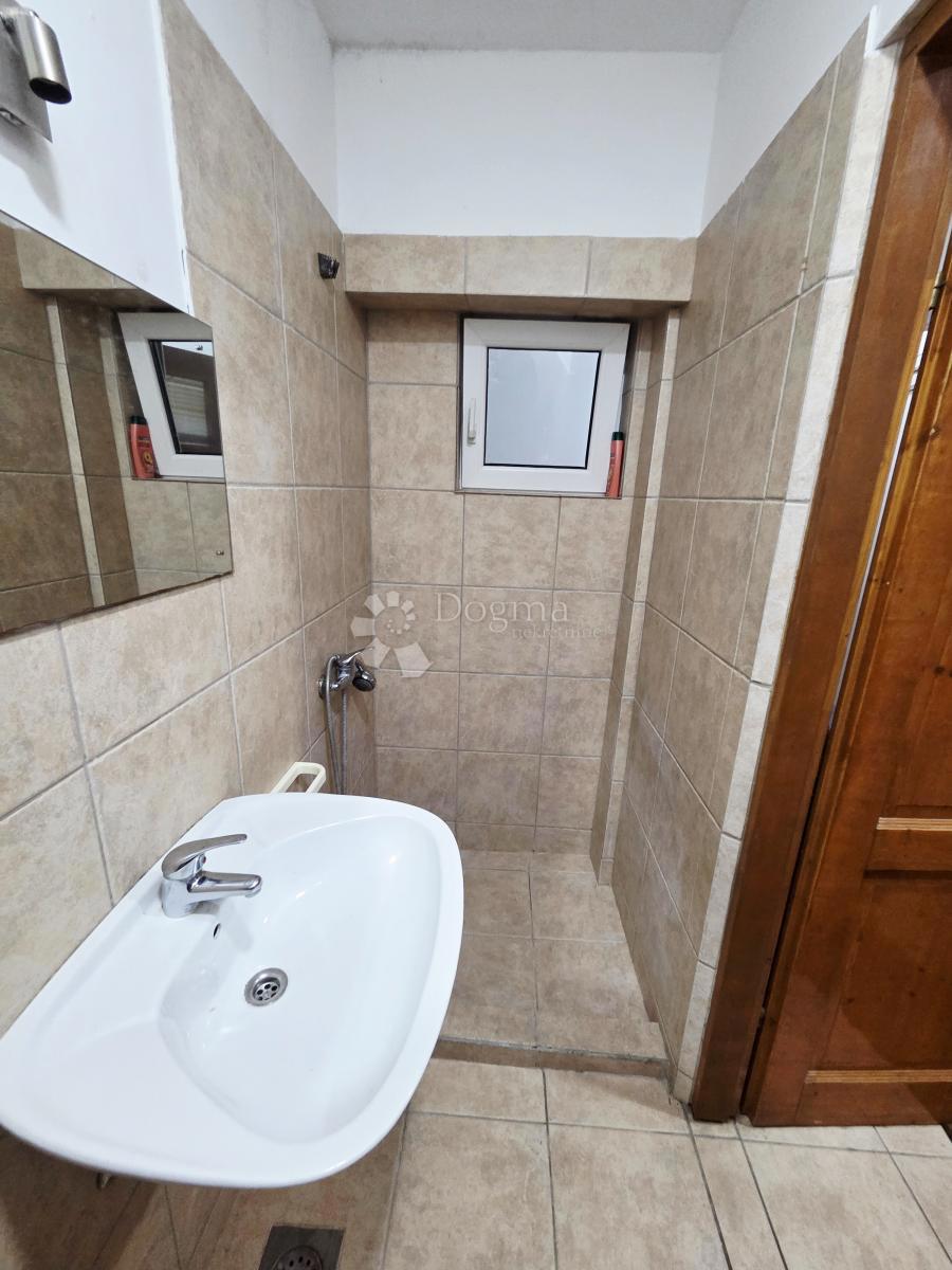 Allogio Gornji grad / Centar, Osijek, 37m2