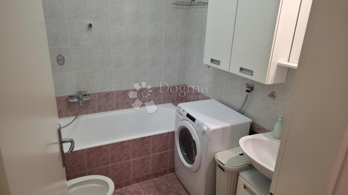 Allogio Cvjetno naselje, Trnje, 72,30m2