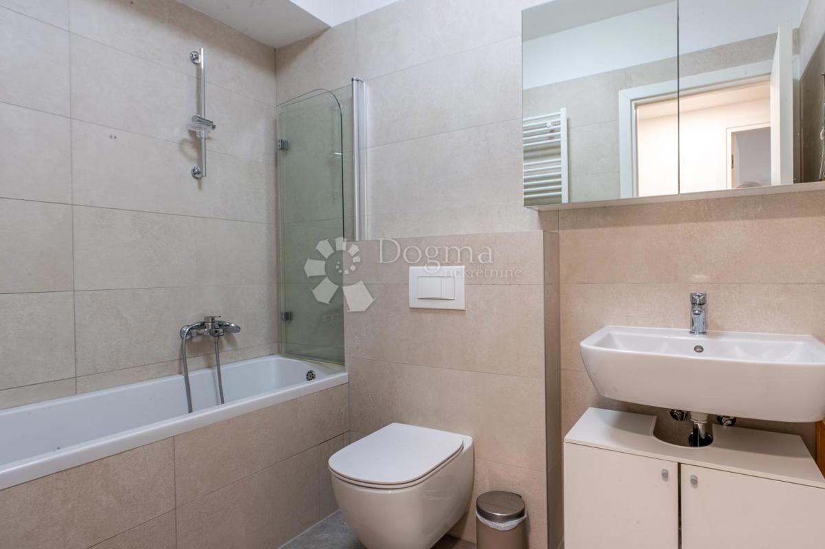 Allogio Kantrida, Rijeka, 97m2