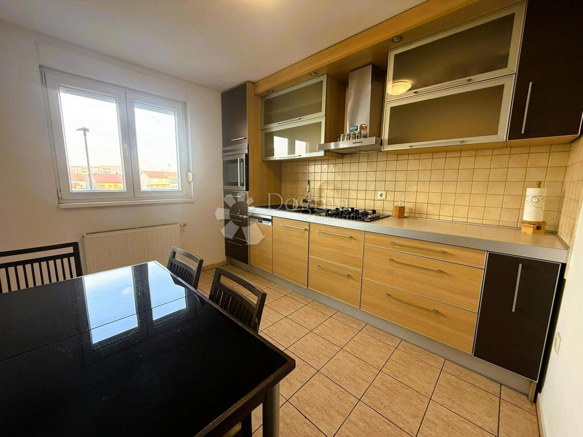 Allogio Centar, Varaždin, 77m2