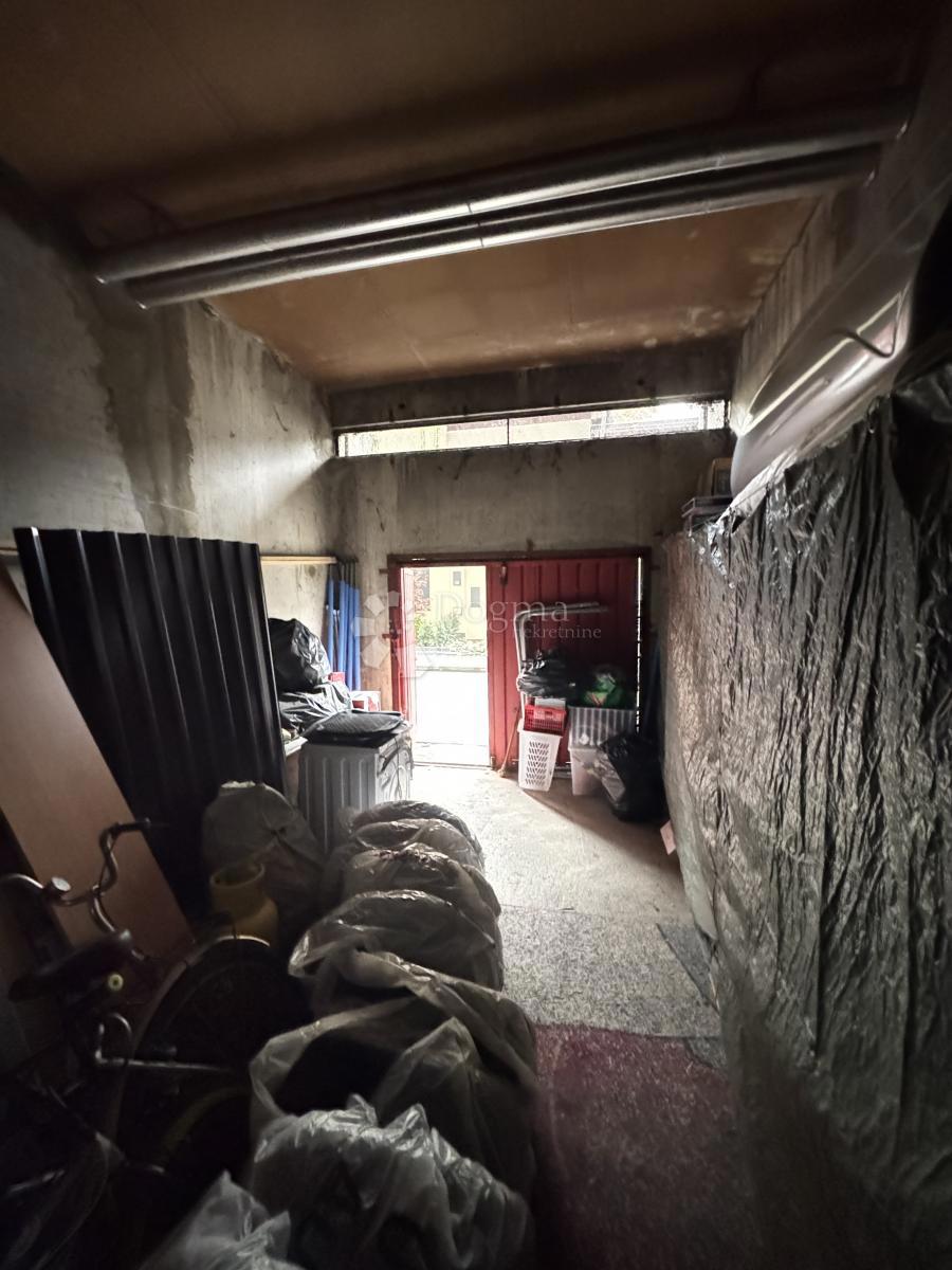 Garage Travno, Novi Zagreb - Istok, 21,24m2