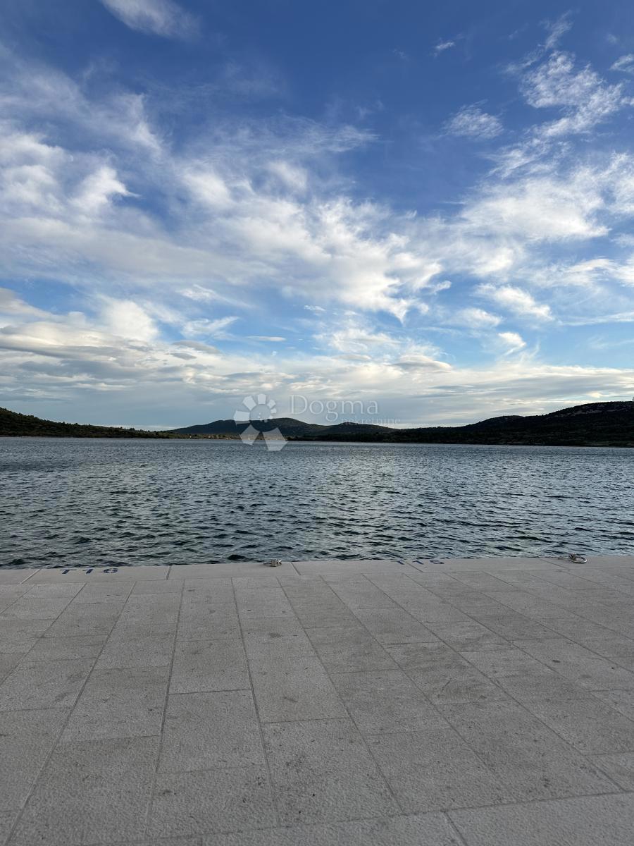 Casa Pirovac, 135,32m2