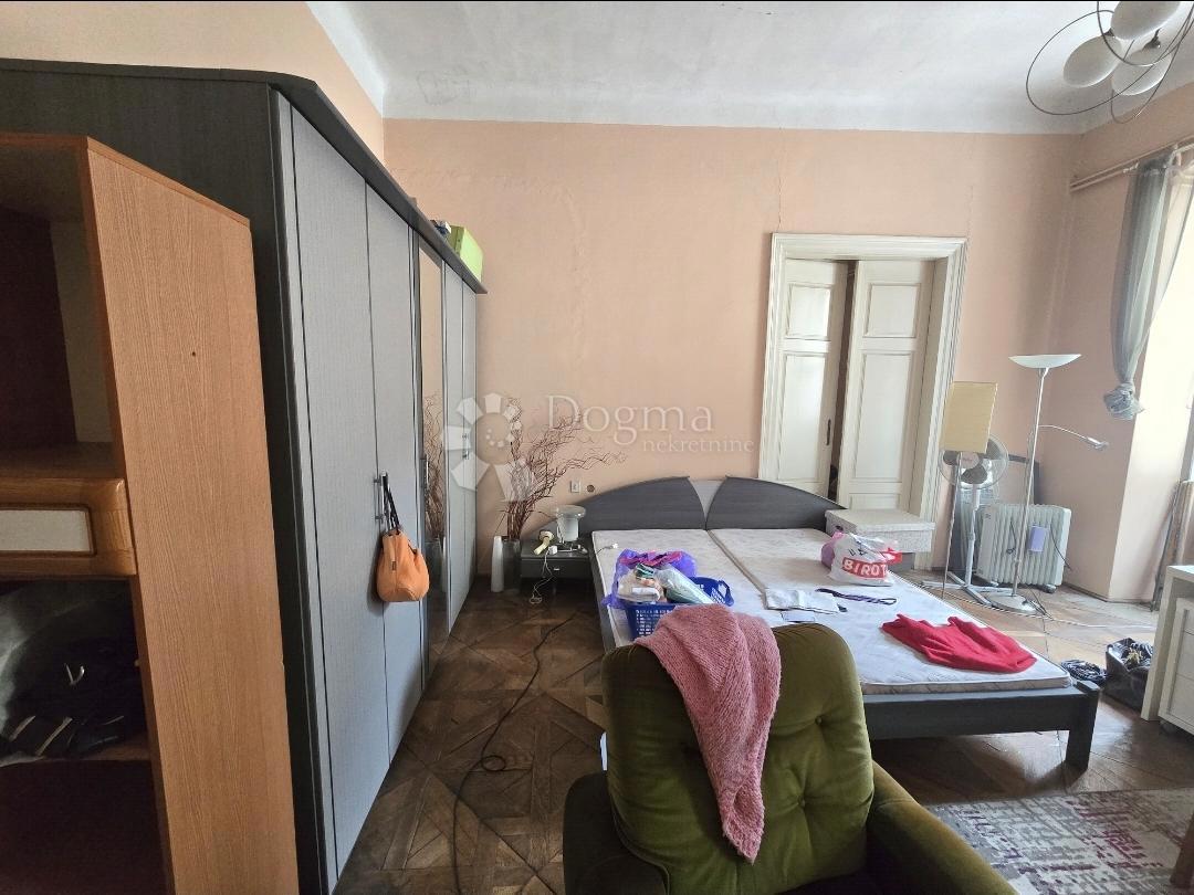 Allogio Centar, Rijeka, 81,20m2