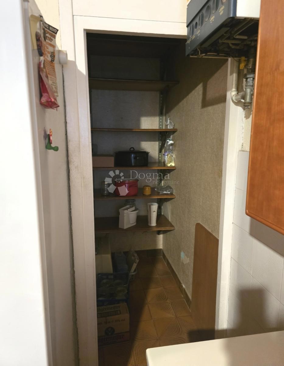 Allogio Centar, Rijeka, 81,20m2