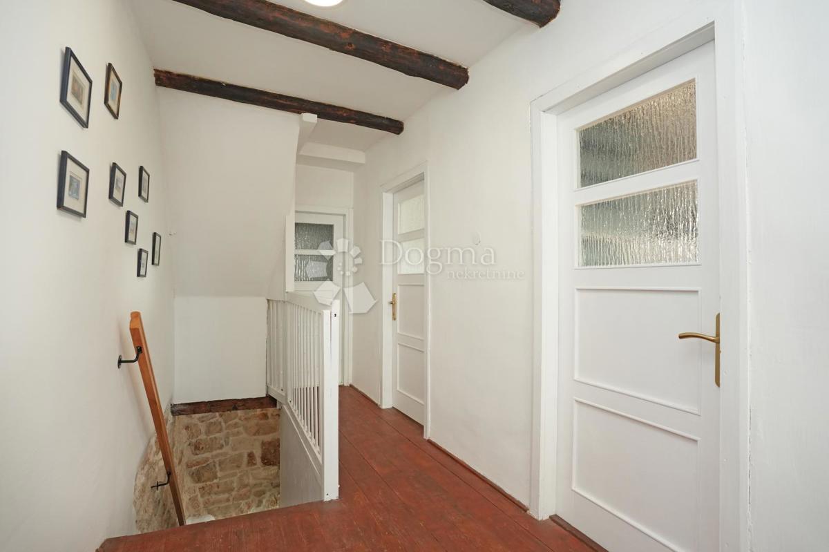 Casa Režanci, Svetvinčenat, 230m2