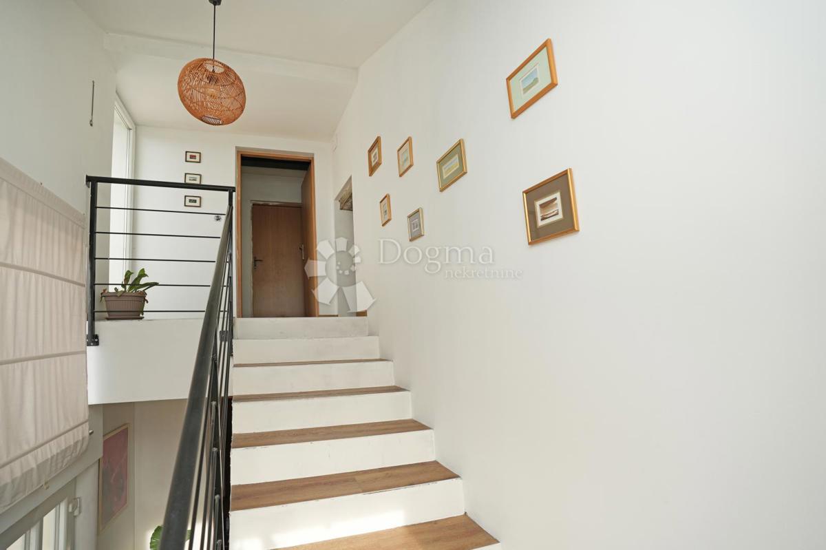 Casa Režanci, Svetvinčenat, 230m2