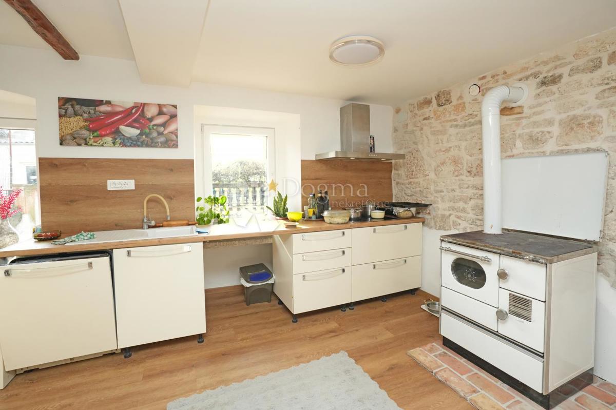 Casa Režanci, Svetvinčenat, 230m2